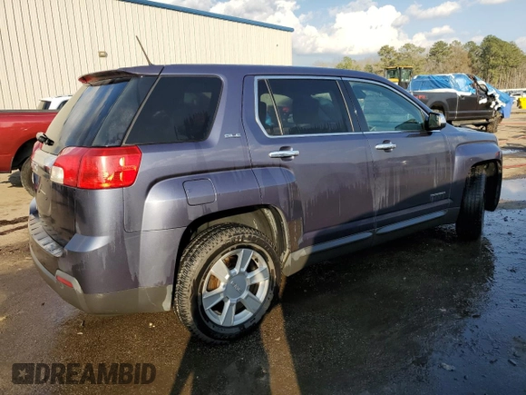 2013 GMC Terrain SLE with VIN 2GKALMEK2D6282656, listed as a Copart auction lot 44372315 with 237,952 mi miles and Salvage Title. Bid and sale history available at carsss.com. Image 3.