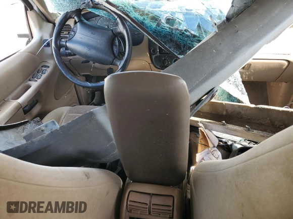 2000 Ford Explorer with VIN 1FMDU63X5YUA25137, listed as a Copart auction lot 46961075 with 188,269 mi miles and Salvage title. Bid and sale history available at DreamBid. Image 8.