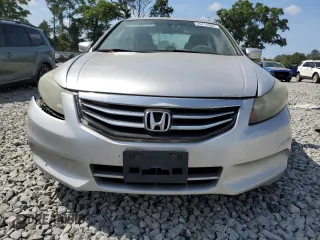 2011 Honda Accord LX z VIN 1HGCP2F37BA008231, wystawiony jako Copart lot #55414505 z przebiegiem 180 225 mil mil oraz Szkoda całkowita • Salvage title. Historia ofert i sprzedaży dostępna na DreamBid. Obrazek 5.