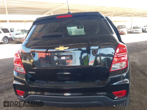 2018 Chevrolet Trax LS with VIN 3GNCJKSB0JL334237, listed as a IAAI auction lot 41992791 with 121,521 mi miles. Bid and sale history available at carsss.com. Image 17.