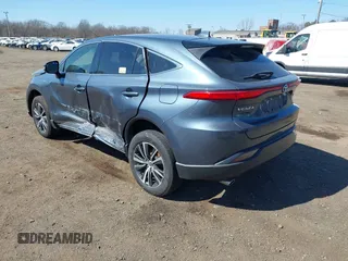 2021 Toyota Venza LE with VIN JTEAAAAH2MJ002520, listed as a IAAI auction lot 41768770 with 147,673 mi miles and . Bid and sale history available at carsss.com. Image 3.