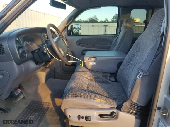 1999 Dodge Ram 3500 with VIN 1B7MC3361XJ646338, listed as a Copart auction lot 82956324 with 180,651 mi miles and Salvage Title. Bid and sale history available at carsss.com. Image 7.