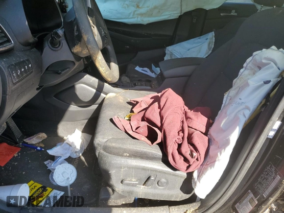 2019 Hyundai Tucson Sport with VIN KM8J33AL1KU049169, listed as a Copart auction lot 45526535 with 113,948 mi miles and Salvage Title. Bid and sale history available at carsss.com. Image 7.