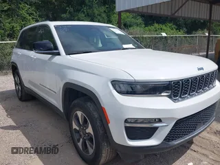 2024 Jeep Grand Cherokee с VIN 1C4RJYB62R8516685, выставлен на аукционе IAAI как лот 42334381 с пробегом 27 916 миль миль и . История ставок и продаж доступна на DreamBid. Изображение 1.