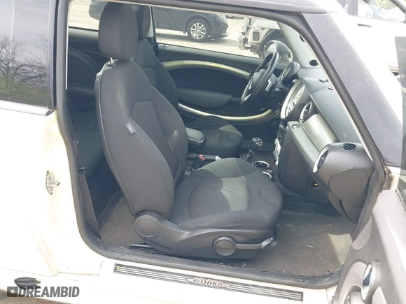 2008 MINI Cooper Hardtop S with VIN WMWMF73578TV33406, listed as a IAAI auction lot 42081596 with 120,183 mi miles. Bid and sale history available at carsss.com. Image 5.