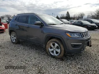 2017 Jeep Compass Latitude with VIN 3C4NJDBB8HT628069, listed as a Copart auction lot 48060445 with 85,991 mi miles and Salvage Title. Bid and sale history available at carsss.com. Image 4.