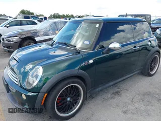 2005 MINI Hardtop S with VIN WMWRE33465TD95560, listed as a IAAI auction lot 42609791 with 133,997 mi miles and . Bid and sale history available at DreamBid. Image 2.