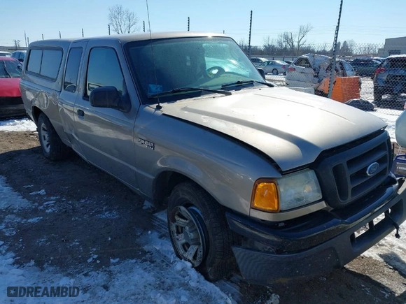 2005 Ford Ranger XL with VIN 1FTYR14U55PA92555, listed as a IAAI auction lot 41623095 with 131,488 mi miles. Bid and sale history available at carsss.com. Image 1.