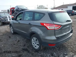 2013 Ford Escape S with VIN 1FMCU0F72DUB93249, listed as a IAAI auction lot 42009262 with 183,573 mi miles. Bid and sale history available at carsss.com. Image 3.