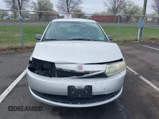 2003 Saturn ION ION 2 z VIN 1G8AJ52F23Z178731, wystawiony jako IAAI lot #41953863 z przebiegiem 195 111 mil mil oraz . Historia ofert i sprzedaży dostępna na DreamBid. Obrazek 6.