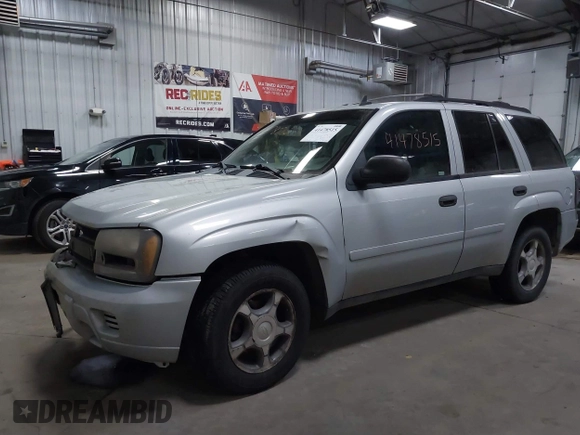 2007 Chevrolet TrailBlazer LS with VIN 1GNDT13S272125034, listed as a IAAI auction lot 41478515 with 215,462 mi miles and . Bid and sale history available at DreamBid. Image 2.