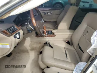 2010 Mercedes-Benz E 350 Luxury z VIN WDDHF8HB3AA147100, wystawiony jako Copart lot #55555295 z przebiegiem 165 873 mil mil oraz Szkoda całkowita • Salvage title. Historia ofert i sprzedaży dostępna na DreamBid. Obrazek 7.
