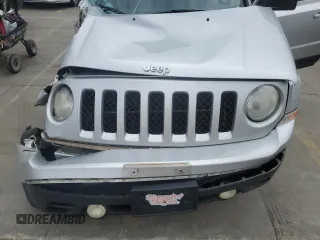 2014 Jeep Patriot Sport с VIN 1C4NJPBA5ED551767, выставлен на аукционе Copart как лот 61045035 с пробегом 154 705 миль миль и Списание • Salvage title. История ставок и продаж доступна на DreamBid. Изображение 12.