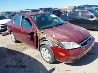 2007 Ford Focus S with VIN 1FAFP34N77W297780, listed as a IAAI auction lot 42074788 with 153,441 mi miles and . Bid and sale history available at carsss.com. Image 1.