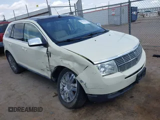 2008 Lincoln MKX with VIN 2LMDU88C88BJ15930, listed as a IAAI auction lot 41949307 with 146,255 mi miles. Bid and sale history available at carsss.com. Image 1.