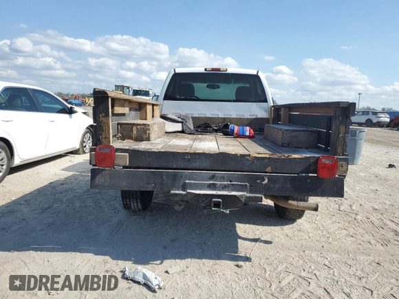 2004 Chevrolet Silverado 1500 Work Truck with VIN 1GCEC14X64Z229262, listed as a Copart auction lot 44209585 with 279,351 mi miles and Salvage Title. Bid and sale history available at carsss.com. Image 6.