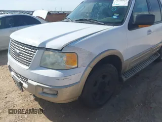 2005 Ford Expedition Eddie Bauer with VIN 1FMFU18585LA97745, listed as a IAAI auction lot 41275947 with 300,487 mi miles. Bid and sale history available at carsss.com. Image 6.