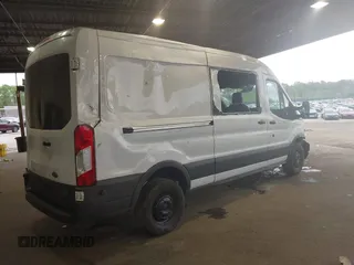 2015 Ford Transit Cargo z VIN 1FTNR2CM1FKA40154, wystawiony jako IAAI lot #42210986 z przebiegiem 164 324 mil mil oraz . Historia ofert i sprzedaży dostępna na DreamBid. Obrazek 4.