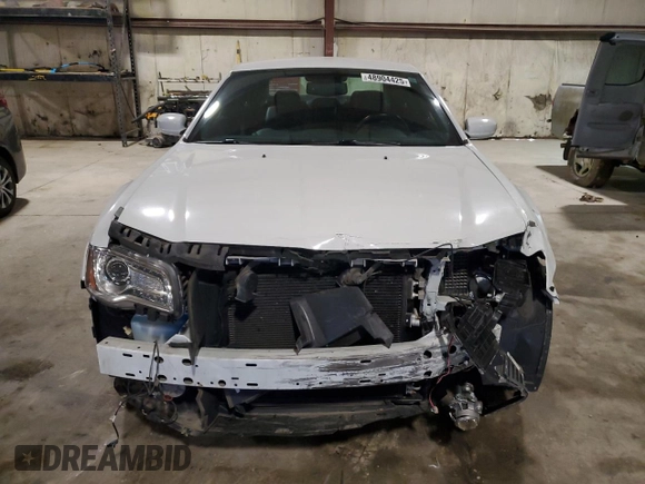 2014 Chrysler 300 z VIN 2C3CCARG8EH232878, wystawiony jako Copart lot #48904425 z przebiegiem 56 003 mil mil oraz Szkoda całkowita • Salvage title. Historia ofert i sprzedaży dostępna na DreamBid. Obrazek 5.