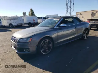 2012 Audi S5 Premium Plus z VIN WAUCGAFH8CN000652, wystawiony jako Copart lot #77653544 z przebiegiem 103 820 mil mil oraz Czysty tytuł • Clean title. Historia ofert i sprzedaży dostępna na DreamBid. Obrazek 1.