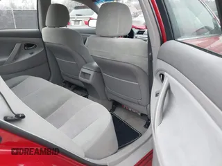 2011 Toyota Camry LE z VIN 4T4BF3EK2BR094284, wystawiony jako IAAI lot #41544578 z przebiegiem 171 518 mil mil oraz . Historia ofert i sprzedaży dostępna na DreamBid. Obrazek 8.