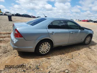 2010 Ford Fusion Hybrid z VIN 3FADP0L30AR134503, wystawiony jako Copart lot #62948515 z przebiegiem 226 913 mil mil oraz Szkoda całkowita • Salvage title. Historia ofert i sprzedaży dostępna na DreamBid. Obrazek 3.