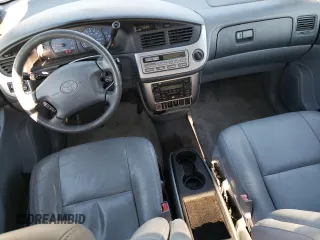 2002 Toyota Sienna LE with VIN 4T3ZF13C12U417417, listed as a Copart auction lot 70251214 with 178,215 mi miles and Clean Title. Bid and sale history available at carsss.com. Image 8.