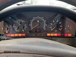 1999 Mercedes-Benz S 320/430/500 z VIN WDBGA33G6XA407104, wystawiony jako Copart lot #58731865 z przebiegiem 190 171 mil mil oraz Czysty tytuł • Clean title. Historia ofert i sprzedaży dostępna na DreamBid. Obrazek 9.