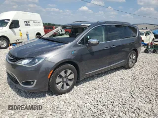 2018 Chrysler Pacifica Hybrid Limited z VIN 2C4RC1N7XJR125203, wystawiony jako Copart lot #60689355 z przebiegiem 80 860 mil mil oraz Czysty tytuł • Clean title. Historia ofert i sprzedaży dostępna na DreamBid. Obrazek 1.