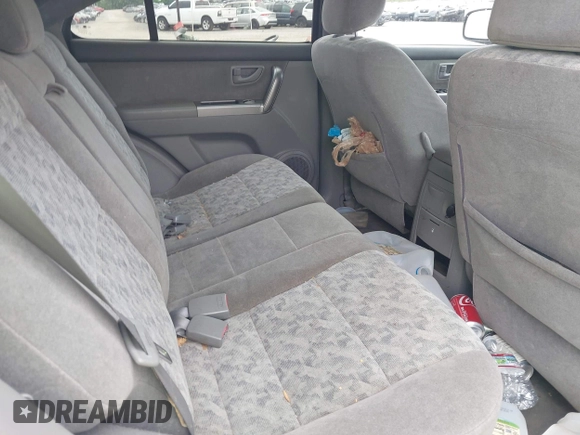 2006 Kia Sorento LX z VIN KNDJD733265628581, wystawiony jako IAAI lot #42254270 z przebiegiem 187 286 mil mil oraz . Historia ofert i sprzedaży dostępna na DreamBid. Obrazek 8.