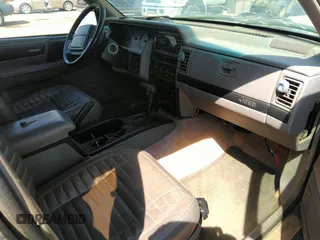 1994 Jeep Grand Cherokee Laredo with VIN 1J4GZ58Y3RC202638, listed as a IAAI auction lot 41885484 with 164,481 mi miles. Bid and sale history available at carsss.com. Image 5.