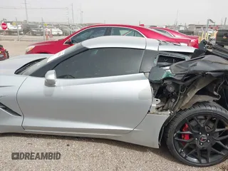 2017 Chevrolet Corvette 3LT z VIN 1G1YF2D75H5107508, wystawiony jako IAAI lot #41841970 z przebiegiem 107 296 mil mil oraz . Historia ofert i sprzedaży dostępna na DreamBid. Obrazek 14.