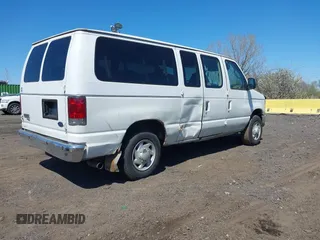2008 Ford Econoline Passenger XL with VIN 1FBNE31L98DA84670, listed as a IAAI auction lot 42042417 with 216,868 mi miles. Bid and sale history available at carsss.com. Image 4.