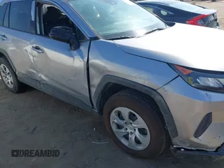 2019 Toyota RAV4 LE с VIN 2T3H1RFV4KC012255, выставлен на аукционе IAAI как лот 42454901 с пробегом 86 161 миль миль и . История ставок и продаж доступна на DreamBid. Изображение 6.