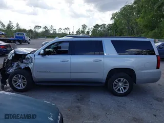 2018 Chevrolet Suburban LT with VIN 1GNSCHKC7JR162024, listed as a IAAI auction lot 41924750 with 112,640 mi miles. Bid and sale history available at carsss.com. Image 15.