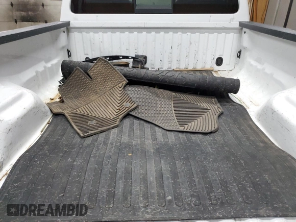 2014 Ford F-350 XL with VIN 1FTRF3B6XEEA55784, listed as a Copart auction lot 62007995 with 71,765 mi miles and Salvage title. Bid and sale history available at DreamBid. Image 10.