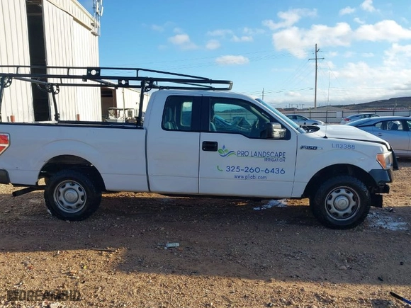 2013 Ford F-150 XL with VIN 1FTFX1CF4DFC06470, listed as a IAAI auction lot 41100177 with 195,415 mi miles. Bid and sale history available at carsss.com. Image 13.