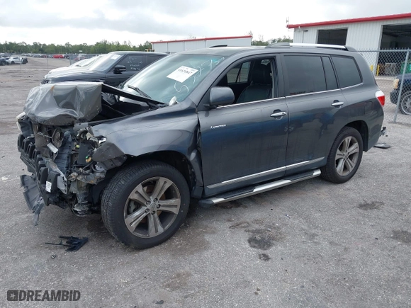2012 Toyota Highlander Limited with VIN 5TDYK3EH5CS065327, listed as a IAAI auction lot 41624847 with 187,059 mi miles. Bid and sale history available at carsss.com. Image 17.