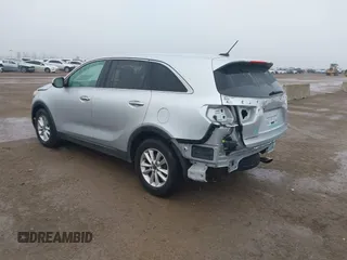 2019 Kia Sorento LX V6 with VIN 5XYPG4A51KG495866, listed as a IAAI auction lot 41599328 with 161,807 mi miles. Bid and sale history available at carsss.com. Image 3.