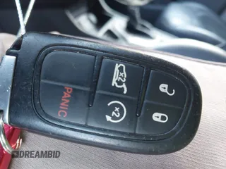 2014 Jeep Cherokee Limited z VIN 1C4PJLDS4EW238513, wystawiony jako IAAI lot #42093200 z przebiegiem 77 007 mil mil oraz . Historia ofert i sprzedaży dostępna na DreamBid. Obrazek 11.