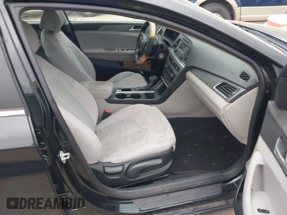 2015 Hyundai Sonata 2.4L SE with VIN 5NPE24AF2FH122221, listed as a IAAI auction lot 41932570 with 119,198 mi miles. Bid and sale history available at carsss.com. Image 5.