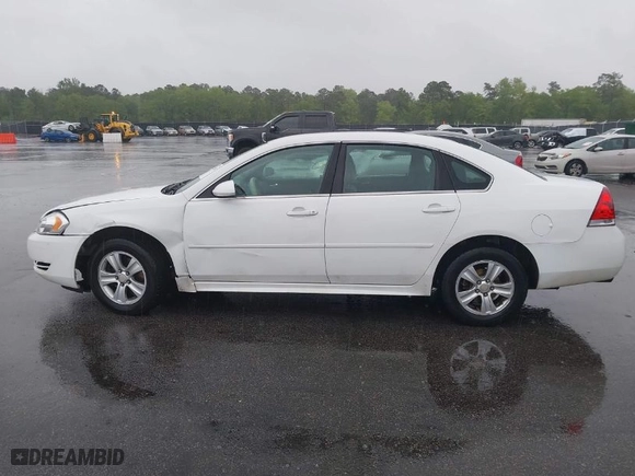2015 Chevrolet Impala Limited LS with VIN 2G1WA5E34F1125046, listed as a IAAI auction lot 41972602 with 253,674 mi miles. Bid and sale history available at carsss.com. Image 14.