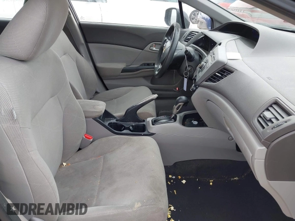 2012 Honda Civic LX z VIN 2HGFB2F56CH328169, wystawiony jako IAAI lot #42048935 z przebiegiem 146 868 mil mil oraz . Historia ofert i sprzedaży dostępna na DreamBid. Obrazek 5.