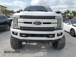 2018 Ford Super Duty F-250 SRW XL with VIN 1FT7W2BT6JEB95882, listed as a Copart auction lot 53576615 with 118,626 mi miles and Non Repairable. Bid and sale history available at carsss.com. Image 5.