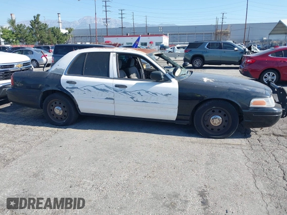 2008 Ford Police Interceptor z VIN 2FAFP71V18X150470, wystawiony jako IAAI lot #42301553 z przebiegiem 82 116 mil mil oraz . Historia ofert i sprzedaży dostępna na DreamBid. Obrazek 13.