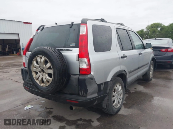 2005 Honda CR-V EX with VIN SHSRD78815U305894, listed as a IAAI auction lot 41894063 with 270,983 mi miles. Bid and sale history available at carsss.com. Image 4.