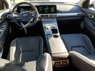 2022 Hyundai NEXO Limited z VIN KM8J84A69NU022985, wystawiony jako Copart lot #83439774 z przebiegiem 24 964 mil mil oraz Czysty tytuł • Clean title. Historia ofert i sprzedaży dostępna na DreamBid. Obrazek 8.