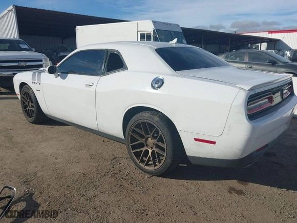 2015 Dodge Challenger R/T with VIN 2C3CDZAT3FH733392, listed as a IAAI auction lot 41633070 with 145,074 mi miles. Bid and sale history available at carsss.com. Image 3.