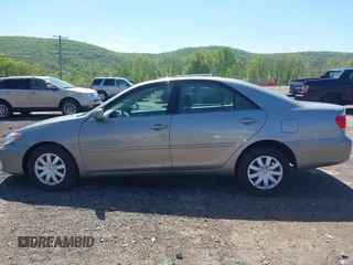2006 Toyota Camry STD with VIN 4T1BE32KX6U647710, listed as a IAAI auction lot 42180551 with 163,906 mi miles and . Bid and sale history available at DreamBid. Image 15.