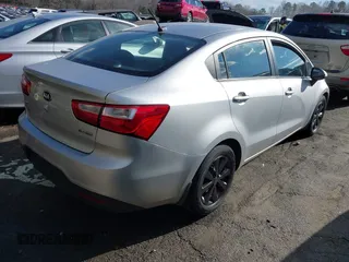2014 Kia Rio EX z VIN KNADN4A31E6385704, wystawiony jako IAAI lot #41245821 z przebiegiem 130 085 mil mil oraz . Historia ofert i sprzedaży dostępna na DreamBid. Obrazek 4.
